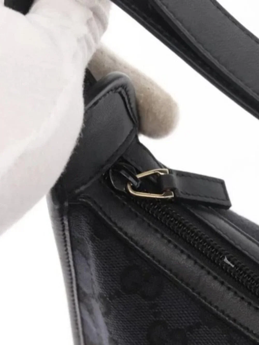 GUCCI GG Canvas Shoulder Bag Black Silver 001 - Picture 10 of 16